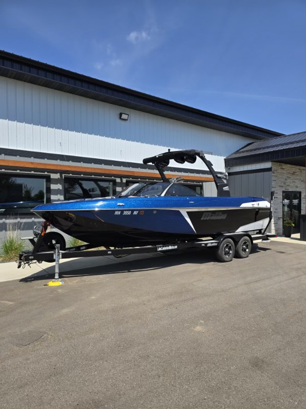 Malibu LSV 25ft 2018 Icon